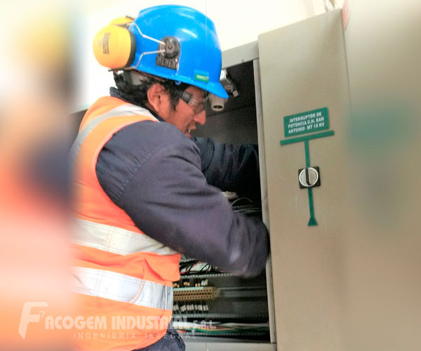 Mantenimiento y Reparación de Equipos Eléctricos 03